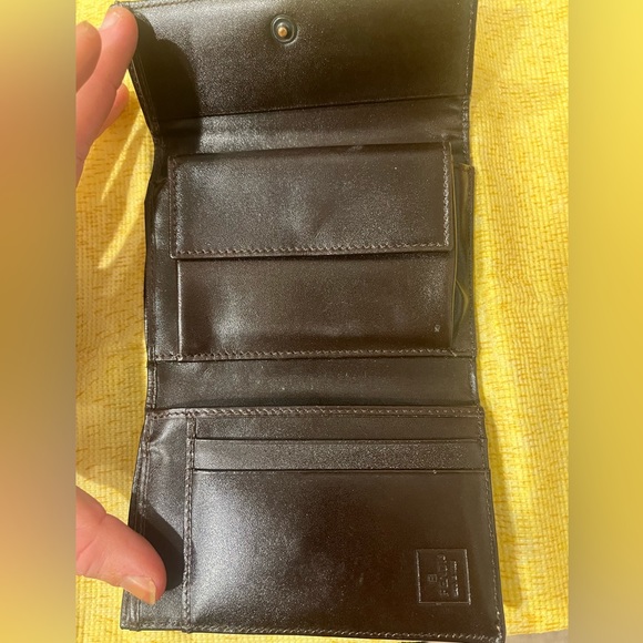 Fendi wallet w/fendi dust bag - Picture 7 of 16